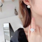 FLOWER PENDENT LOCKET - Image 2